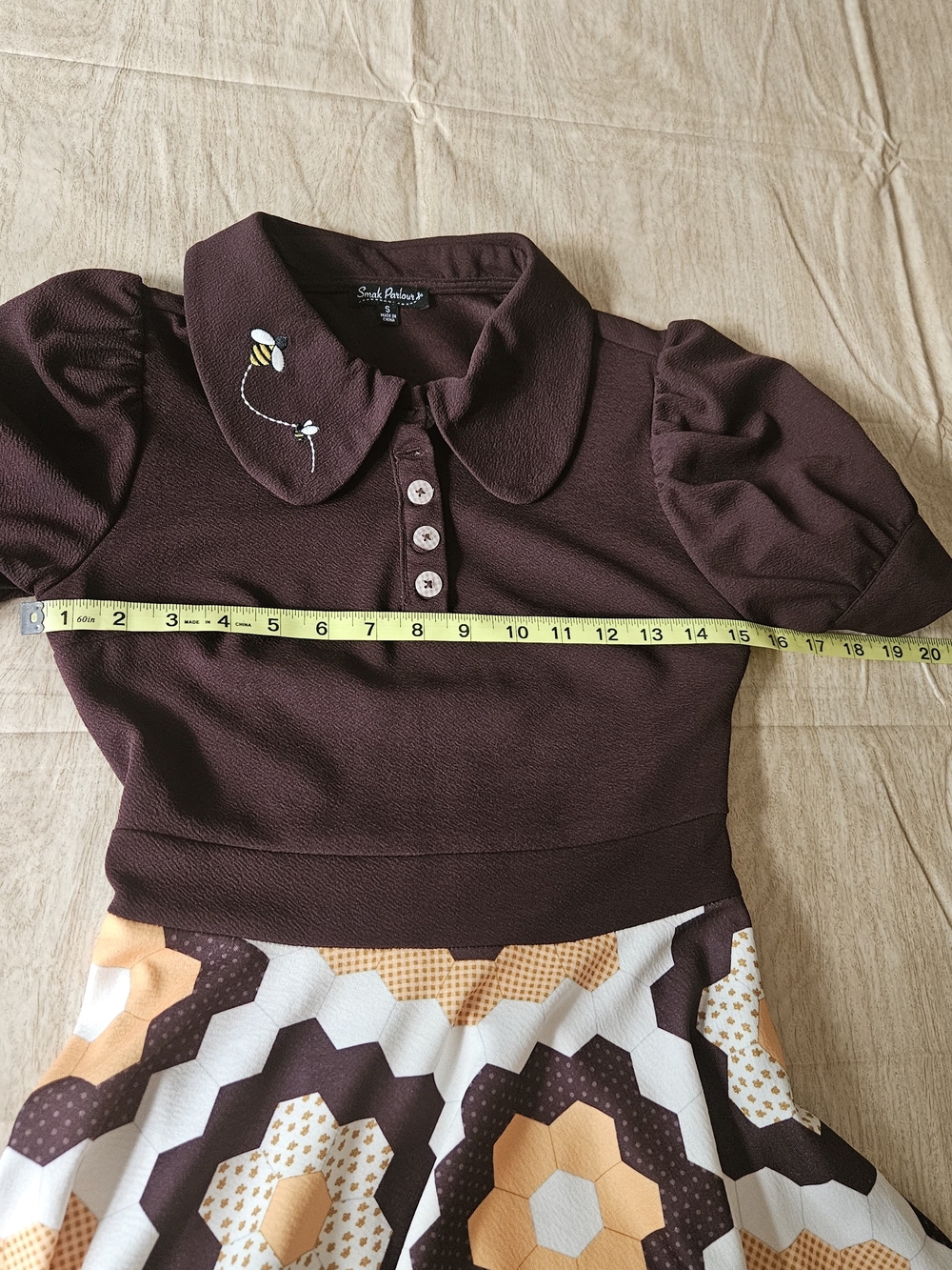 ​Smak Parlour Retro 70s Honeybee Mod Dress Brown Hexagon Honeycomb Flare Small - Picture 9 of 16